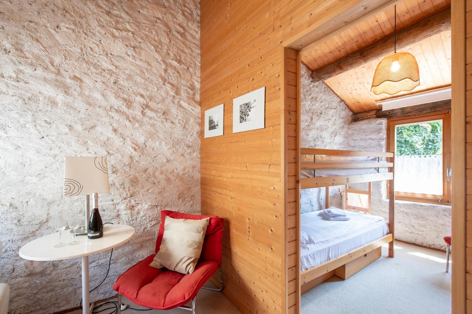 Rustico Stock With Free Wifi- Happy